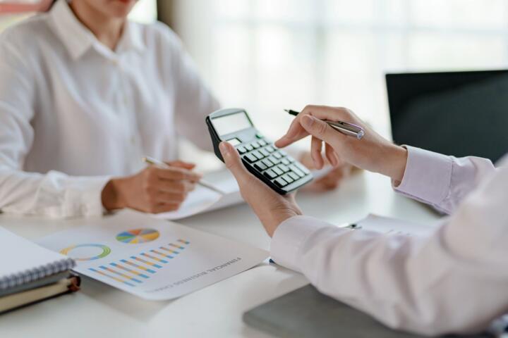 Fixed vs Variable Interest: What's the Difference