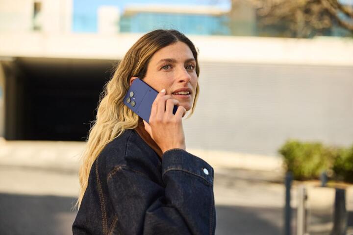Should You Buy a Repairable Smartphone?
